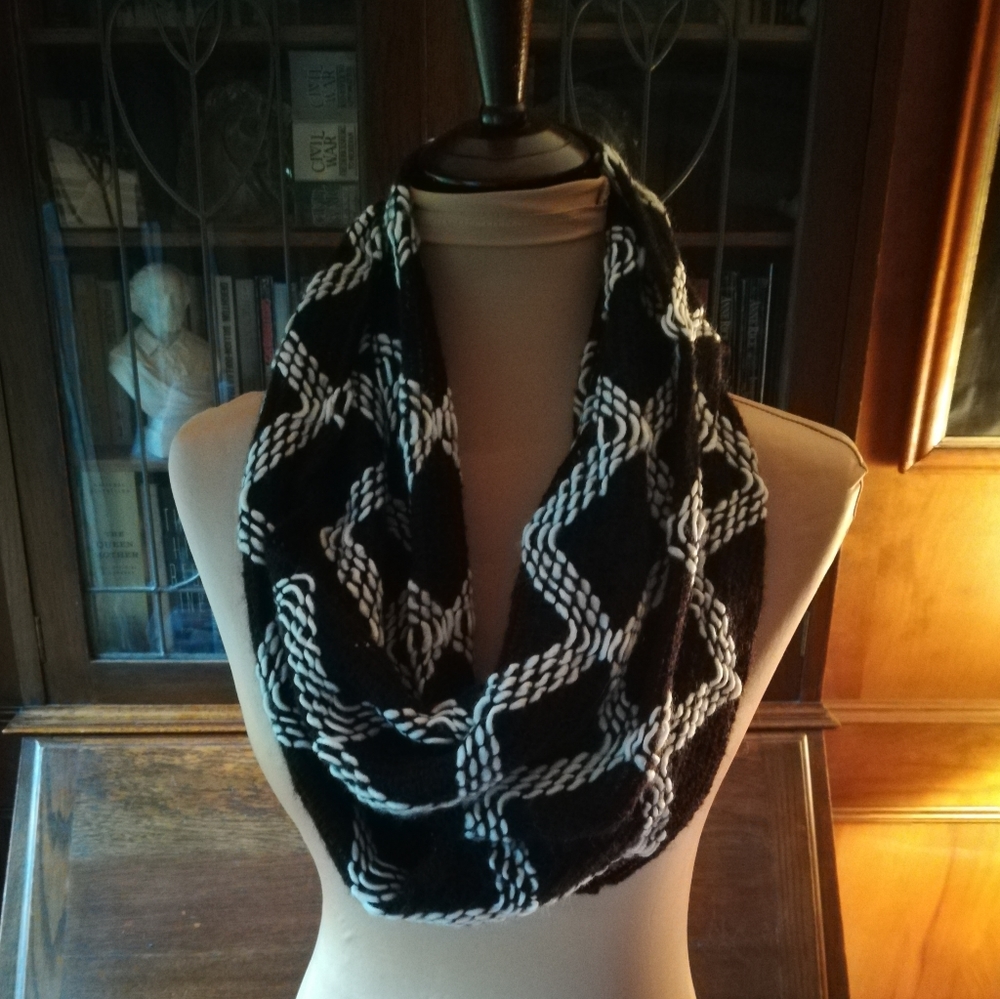 Black & White Infinity Scarf